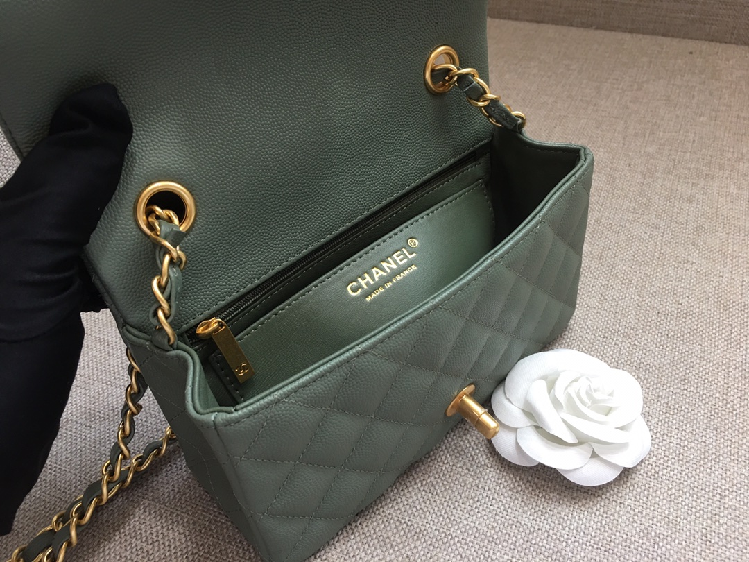 Small Classic Flap Caviar Bag A01116 Dark Green/Gold